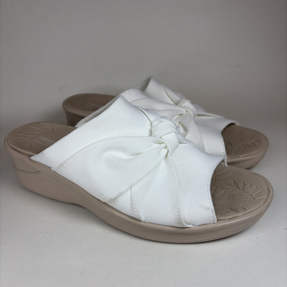 LifeStride BZEES Air Step Smile 3 Wedge Sandals In White  SZ 11
